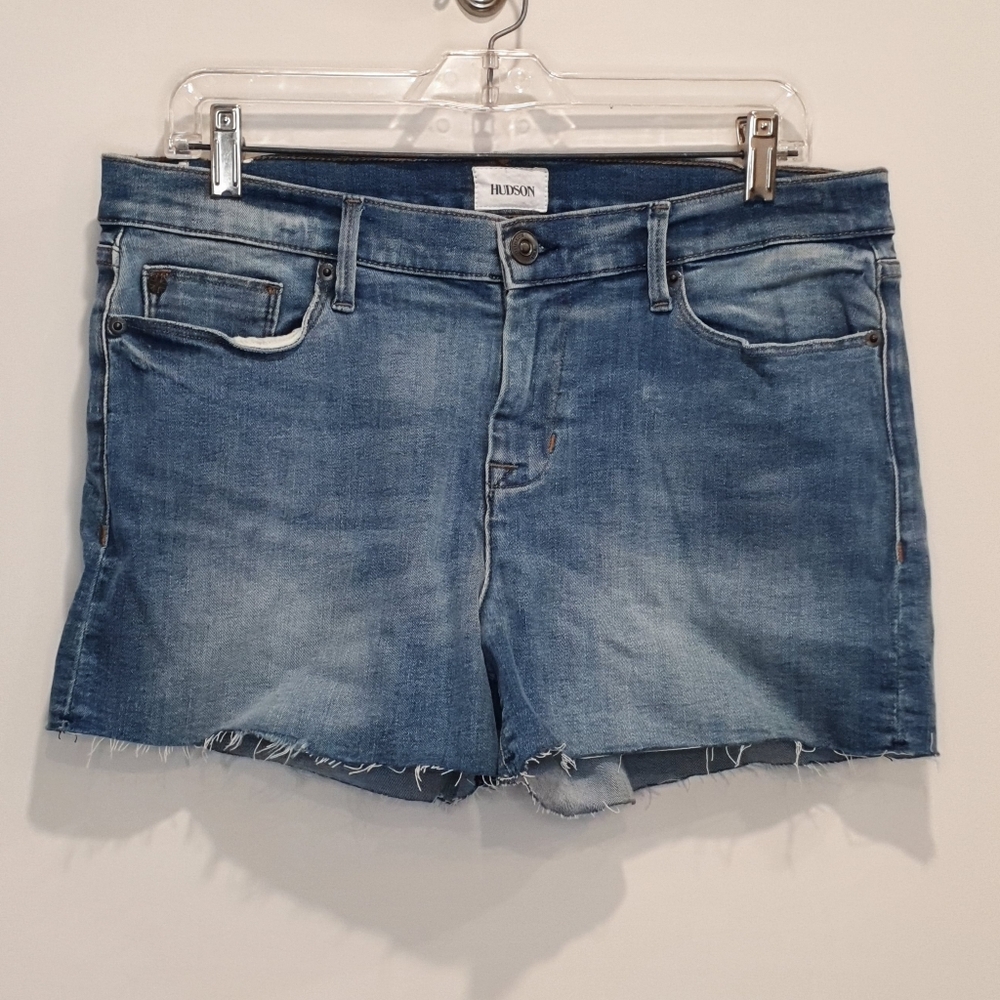 NWT Hudson Amber stretch denim jean shorts, size 31